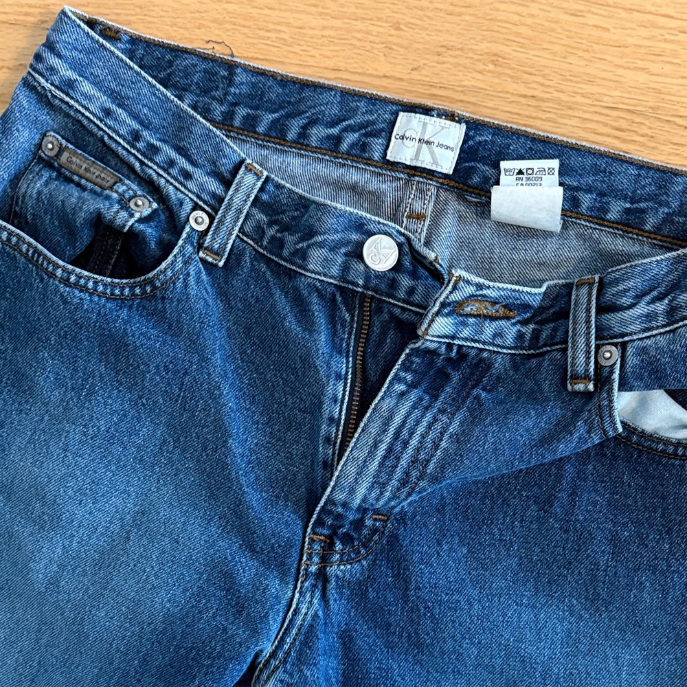 Calvin Klein Relaxed Fit Blue Jeans - Picture 3 of 4